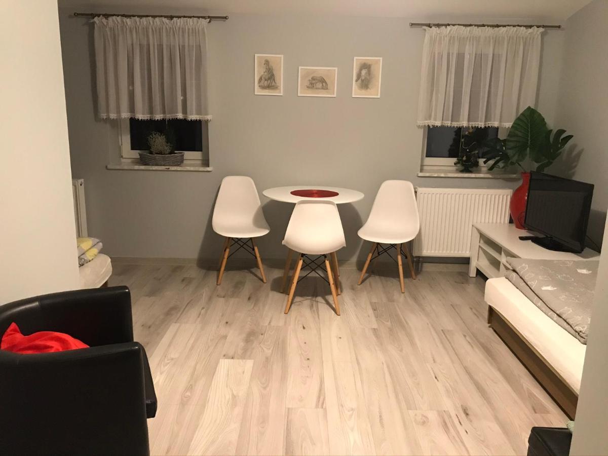 Stajnia Pod Debem Bed & Breakfast Starachowice Exterior photo