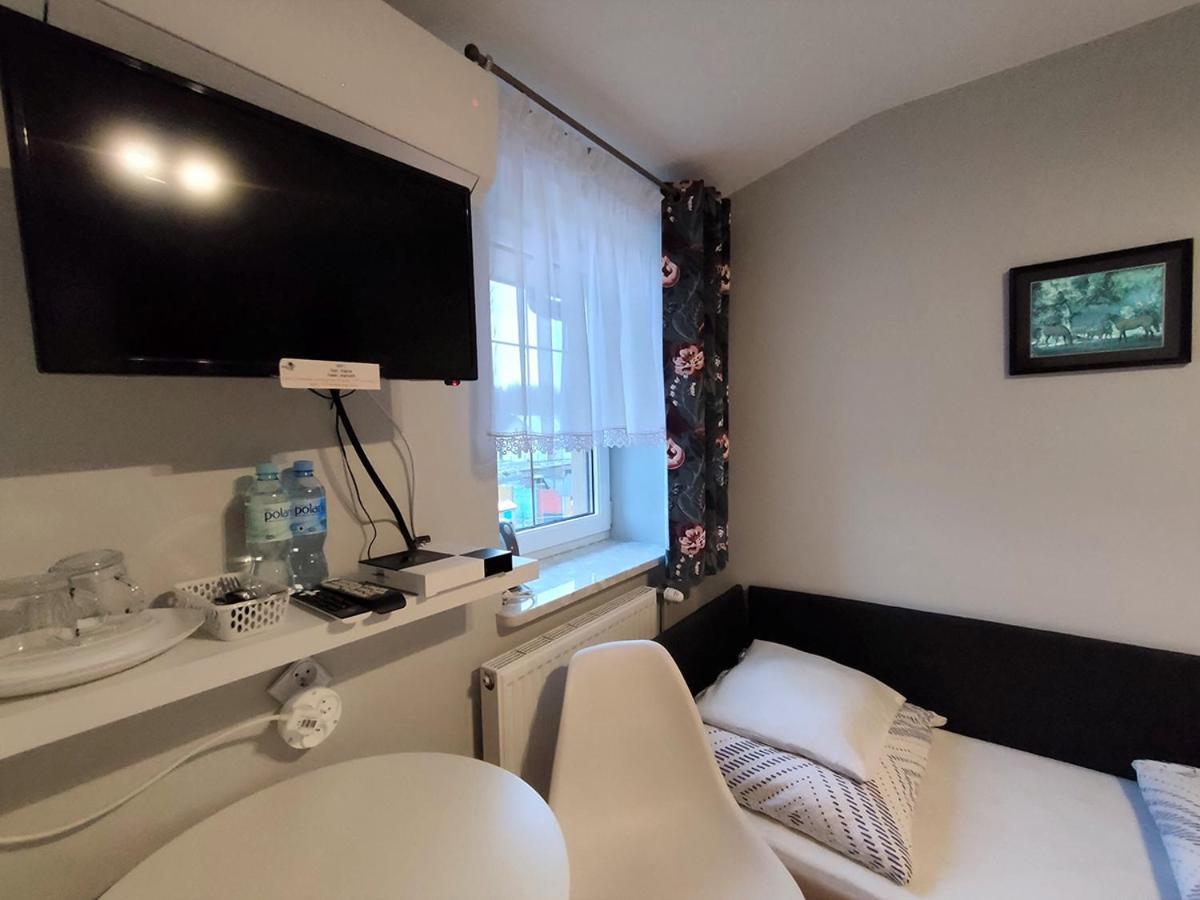 Stajnia Pod Debem Bed & Breakfast Starachowice Exterior photo