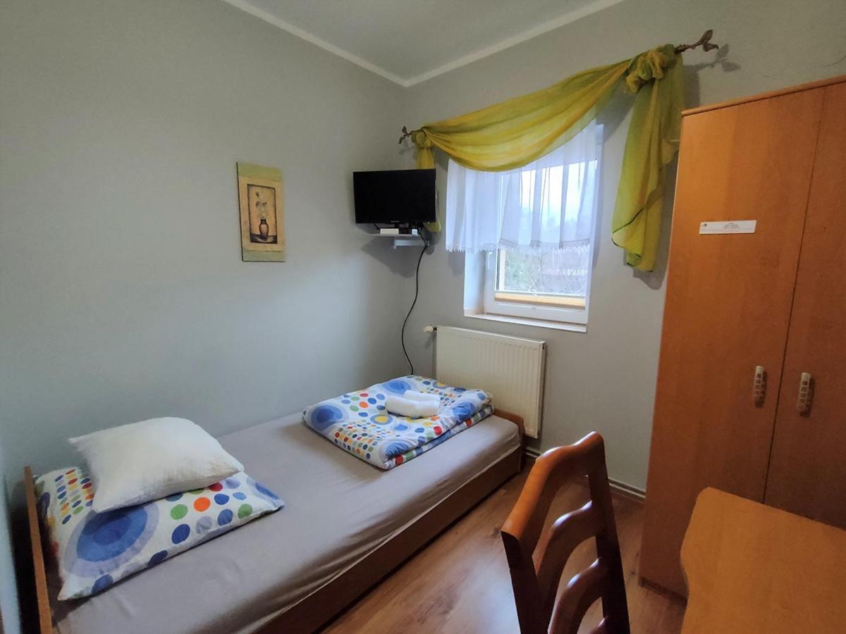 Stajnia Pod Debem Bed & Breakfast Starachowice Exterior photo