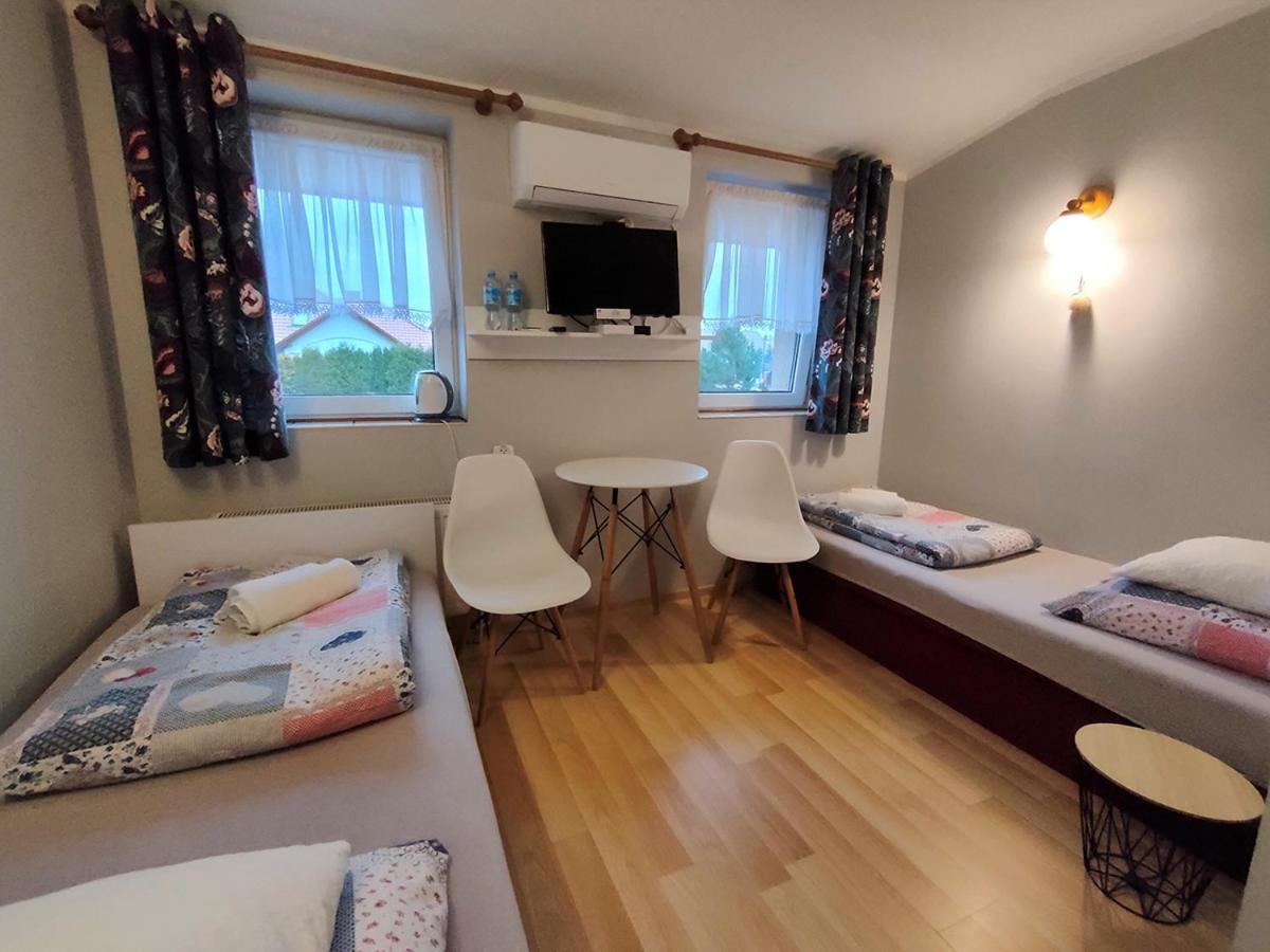 Stajnia Pod Debem Bed & Breakfast Starachowice Exterior photo